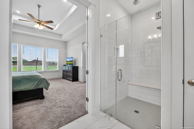160 Pradera Ridge, Floresville, TX 78114
