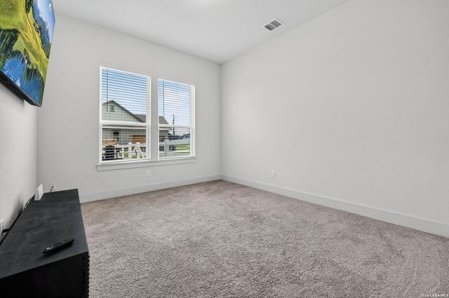 160 Pradera Ridge, Floresville, TX 78114