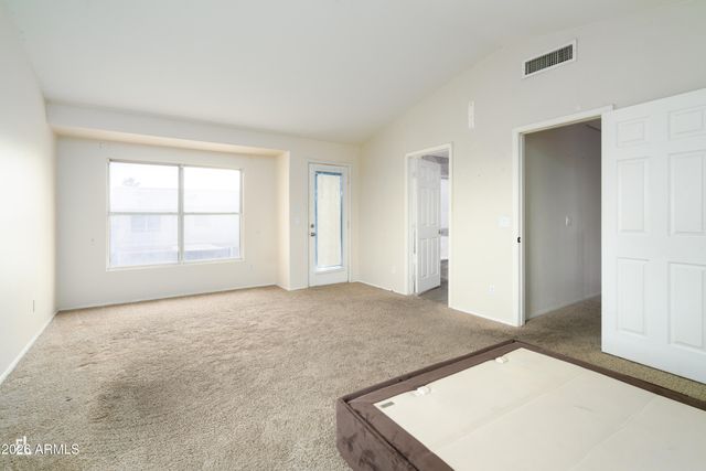 8913 W MARCONI Avenue, Peoria, AZ 85382