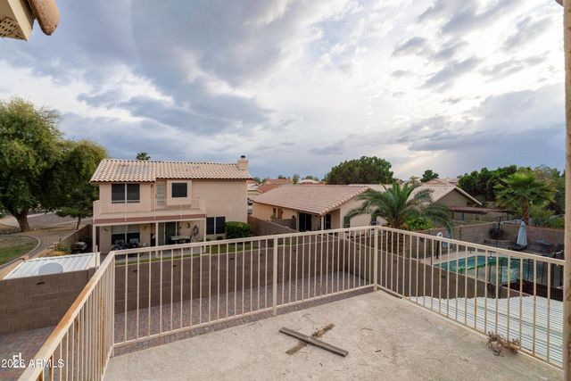 8913 W MARCONI Avenue, Peoria, AZ 85382