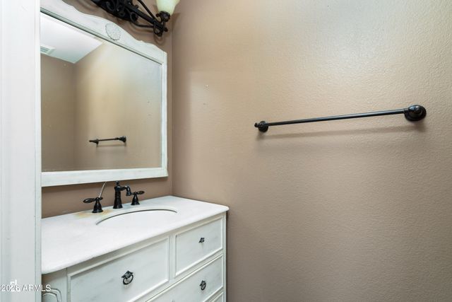 8913 W MARCONI Avenue, Peoria, AZ 85382