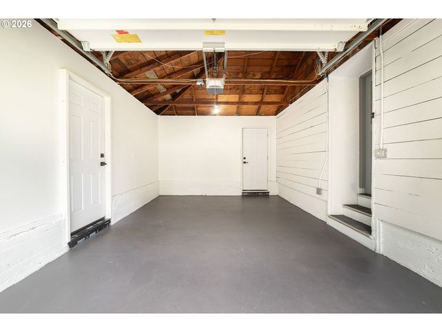 1317 Ne 109TH Ave, Portland, OR 97220