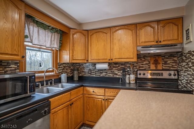46 Fairview Ter, Wantage Twp., NJ 07461