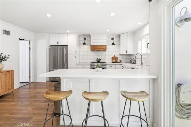 306 Campbell Lane, Costa Mesa, CA 92627