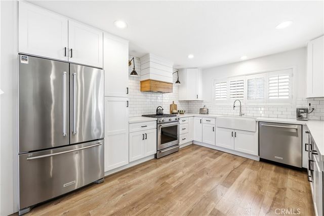 306 Campbell Lane, Costa Mesa, CA 92627