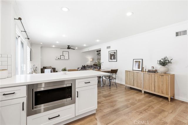 306 Campbell Lane, Costa Mesa, CA 92627
