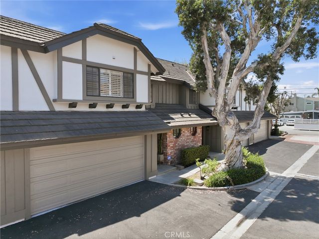 306 Campbell Lane, Costa Mesa, CA 92627