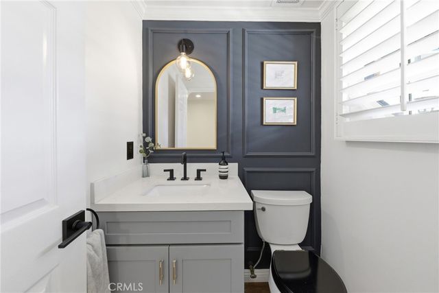 306 Campbell Lane, Costa Mesa, CA 92627