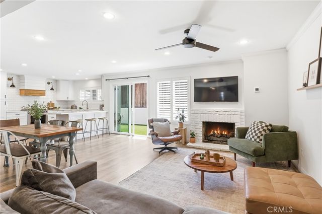 306 Campbell Lane, Costa Mesa, CA 92627