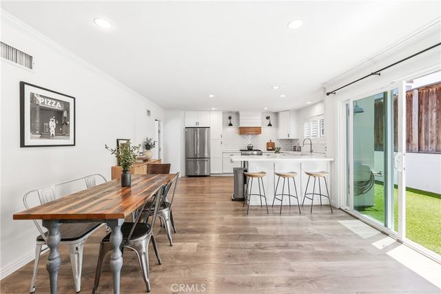 306 Campbell Lane, Costa Mesa, CA 92627