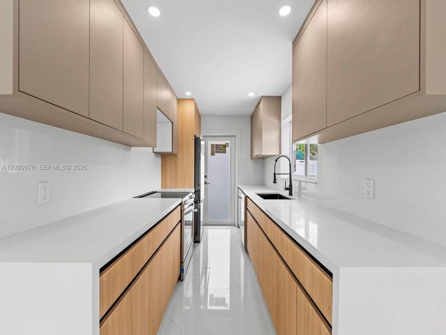 1007 Citrus Isle, Fort Lauderdale, FL 33315