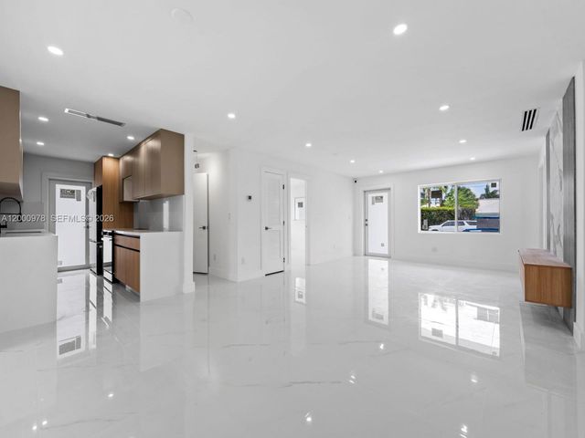 1007 Citrus Isle, Fort Lauderdale, FL 33315