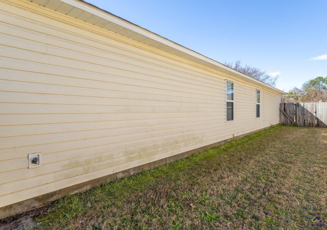 107 Onyx Court, Warner Robins, GA 31093