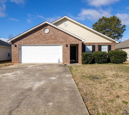 107 Onyx Court, Warner Robins, GA 31093
