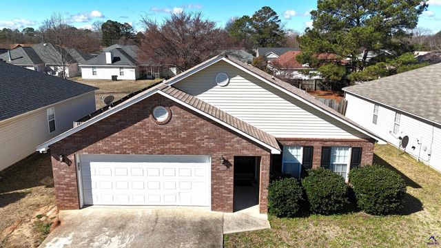 107 Onyx Court, Warner Robins, GA 31093