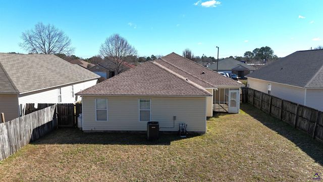 107 Onyx Court, Warner Robins, GA 31093