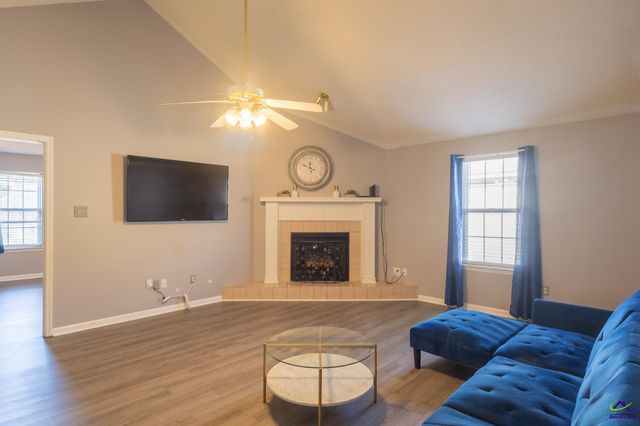 107 Onyx Court, Warner Robins, GA 31093