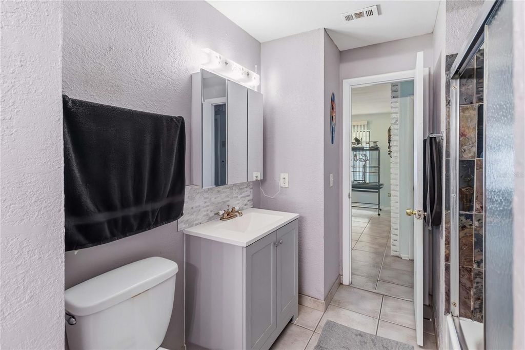 Image 17 of property listing at 6210 SPANISH OAK DRIVE, Orlando, FL 32809