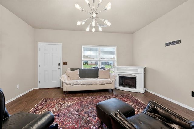 729 69th Avenue, Bentonville, AR 72713