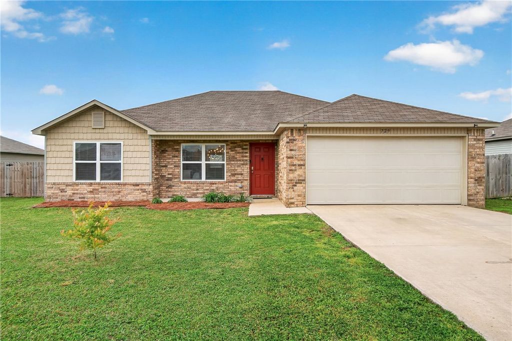 729 69th Avenue, Bentonville, AR 72713