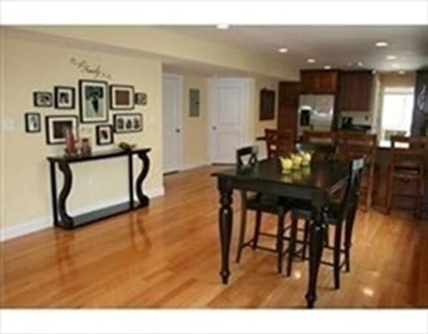 11 Oak St -, Watertown, MA 02472