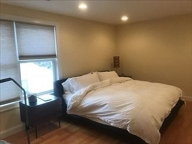 11 Oak St -, Watertown, MA 02472