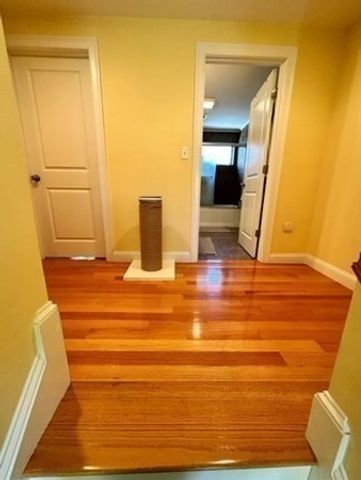 11 Oak St -, Watertown, MA 02472