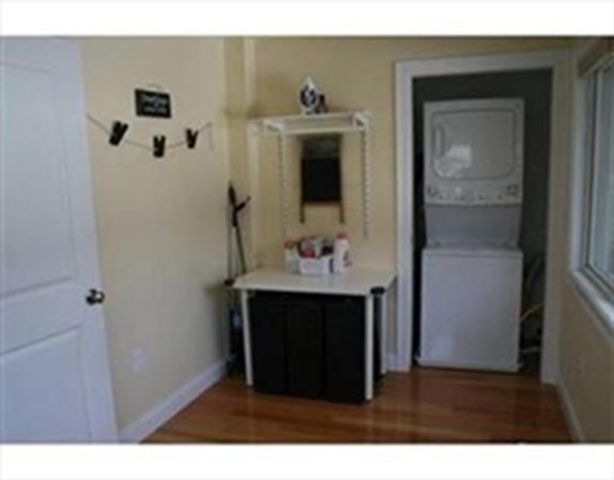 11 Oak St -, Watertown, MA 02472