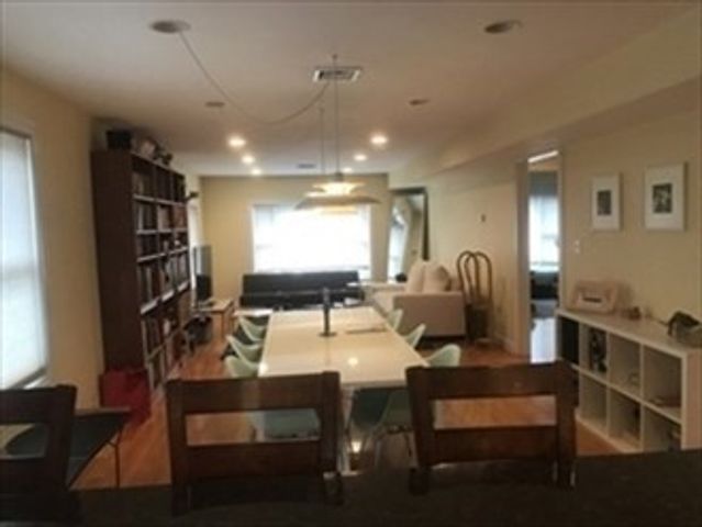 11 Oak St -, Watertown, MA 02472