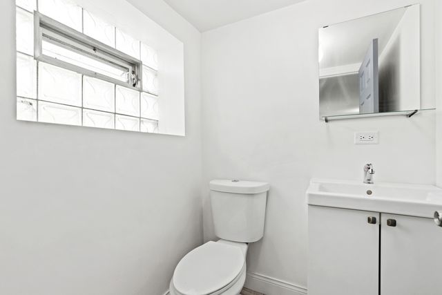 10114 S Peoria Street, Chicago, IL 60643