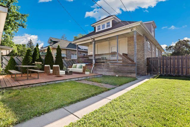 10114 S Peoria Street, Chicago, IL 60643