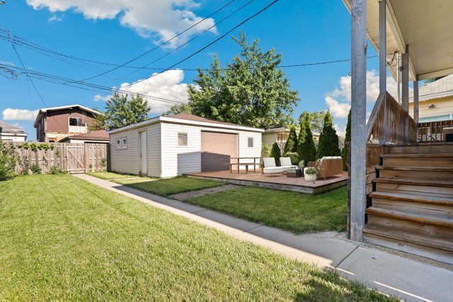 10114 S Peoria Street, Chicago, IL 60643