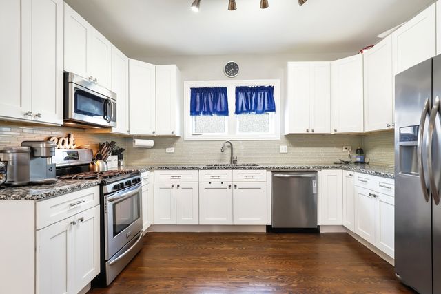 10114 S Peoria Street, Chicago, IL 60643