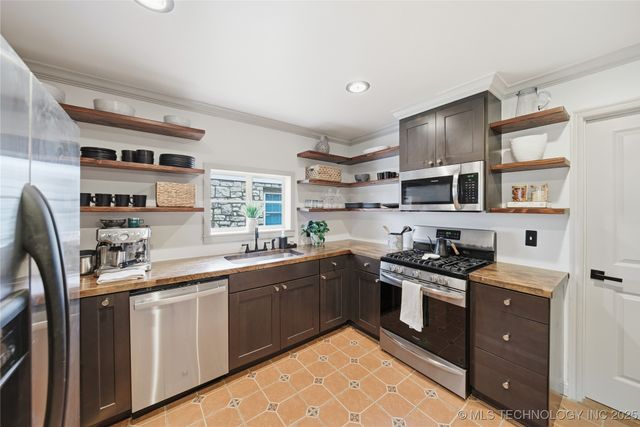 928 S Urbana Avenue, Tulsa, OK 74112