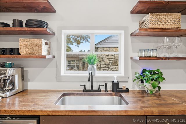 928 S Urbana Avenue, Tulsa, OK 74112