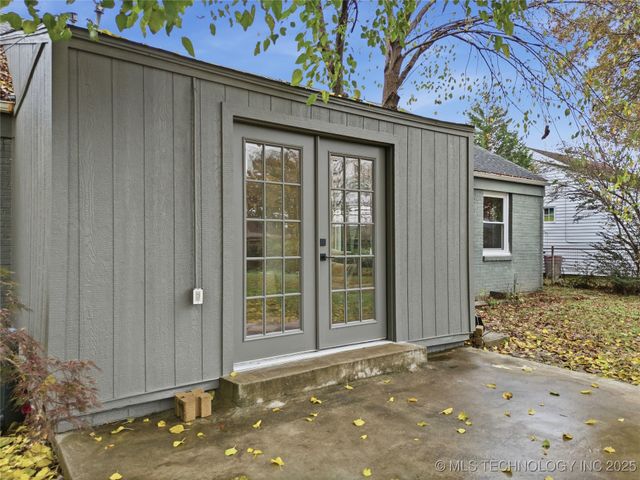 928 S Urbana Avenue, Tulsa, OK 74112