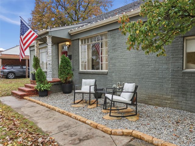 928 S Urbana Avenue, Tulsa, OK 74112