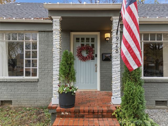 928 S Urbana Avenue, Tulsa, OK 74112