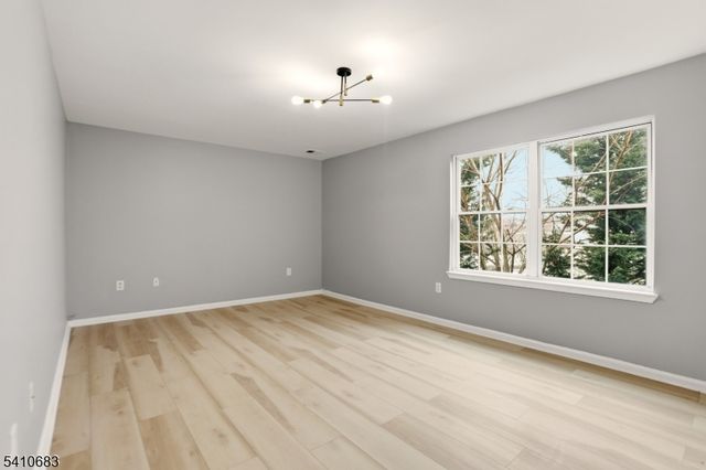 215 Hillside Ave, Newark City, NJ 07108