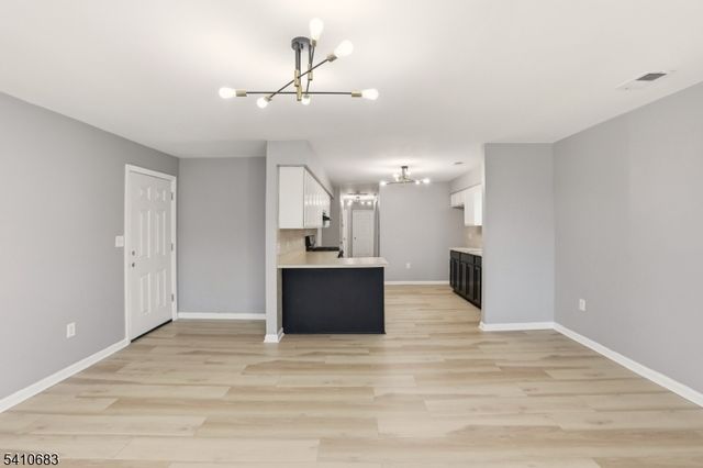 215 Hillside Ave, Newark City, NJ 07108