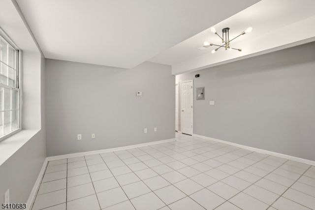 215 Hillside Ave, Newark City, NJ 07108