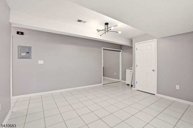 215 Hillside Ave, Newark City, NJ 07108