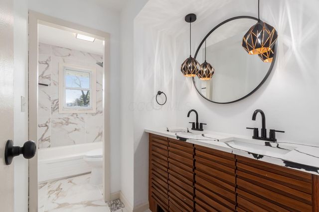 4818 Colonel Perry Drive, Columbus, OH 43229