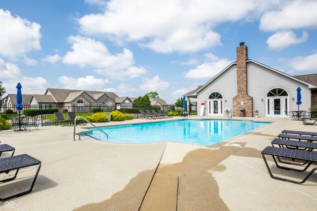 2336 Steeple Chase, Shelbyville, IN 46176