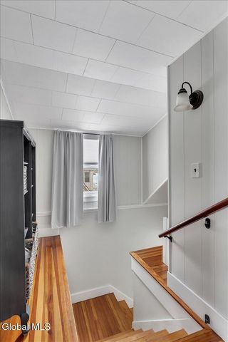 37 Hamilton Avenue, Troy, NY 12180