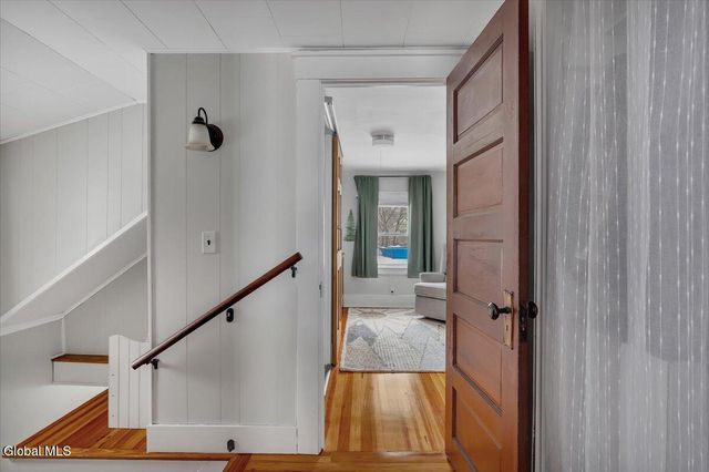 37 Hamilton Avenue, Troy, NY 12180