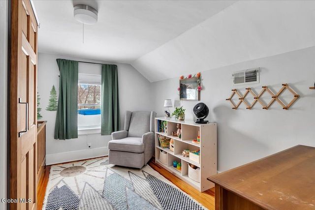 37 Hamilton Avenue, Troy, NY 12180