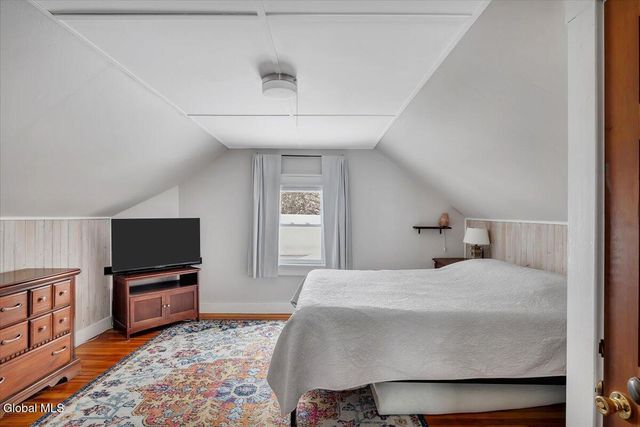 37 Hamilton Avenue, Troy, NY 12180