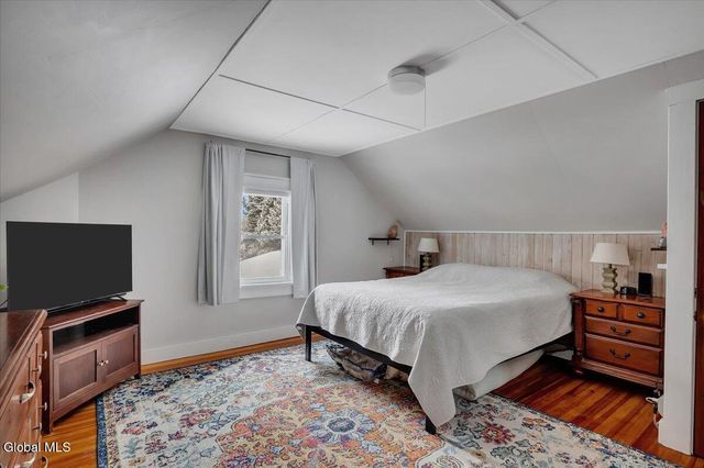 37 Hamilton Avenue, Troy, NY 12180