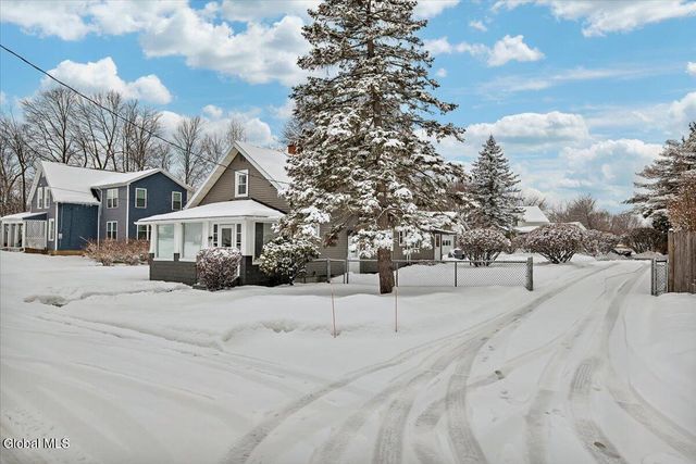 37 Hamilton Avenue, Troy, NY 12180